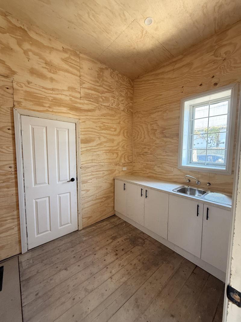 Complete kitchen transformation in Seddon Melbourne